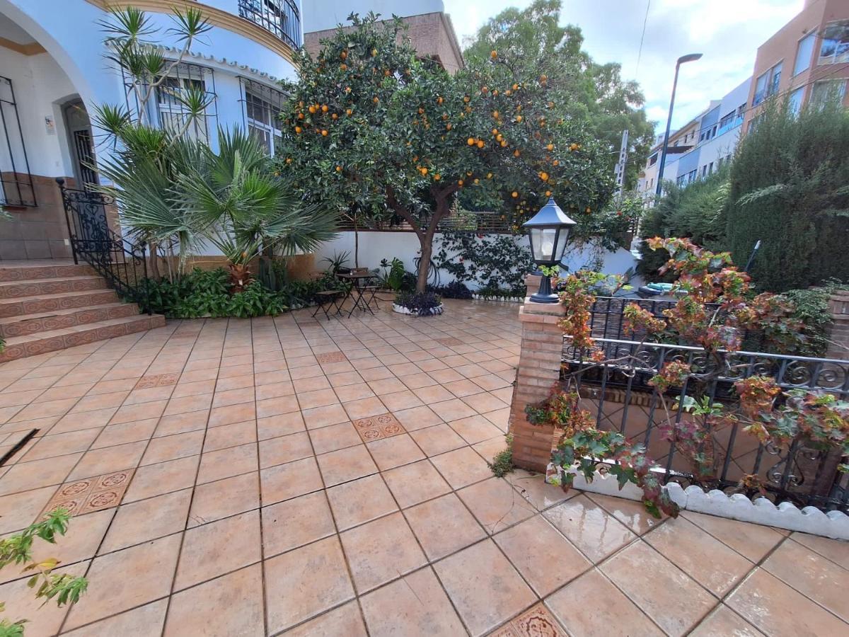 Bbtk Bed And Bike Hotel Malaga Exterior photo