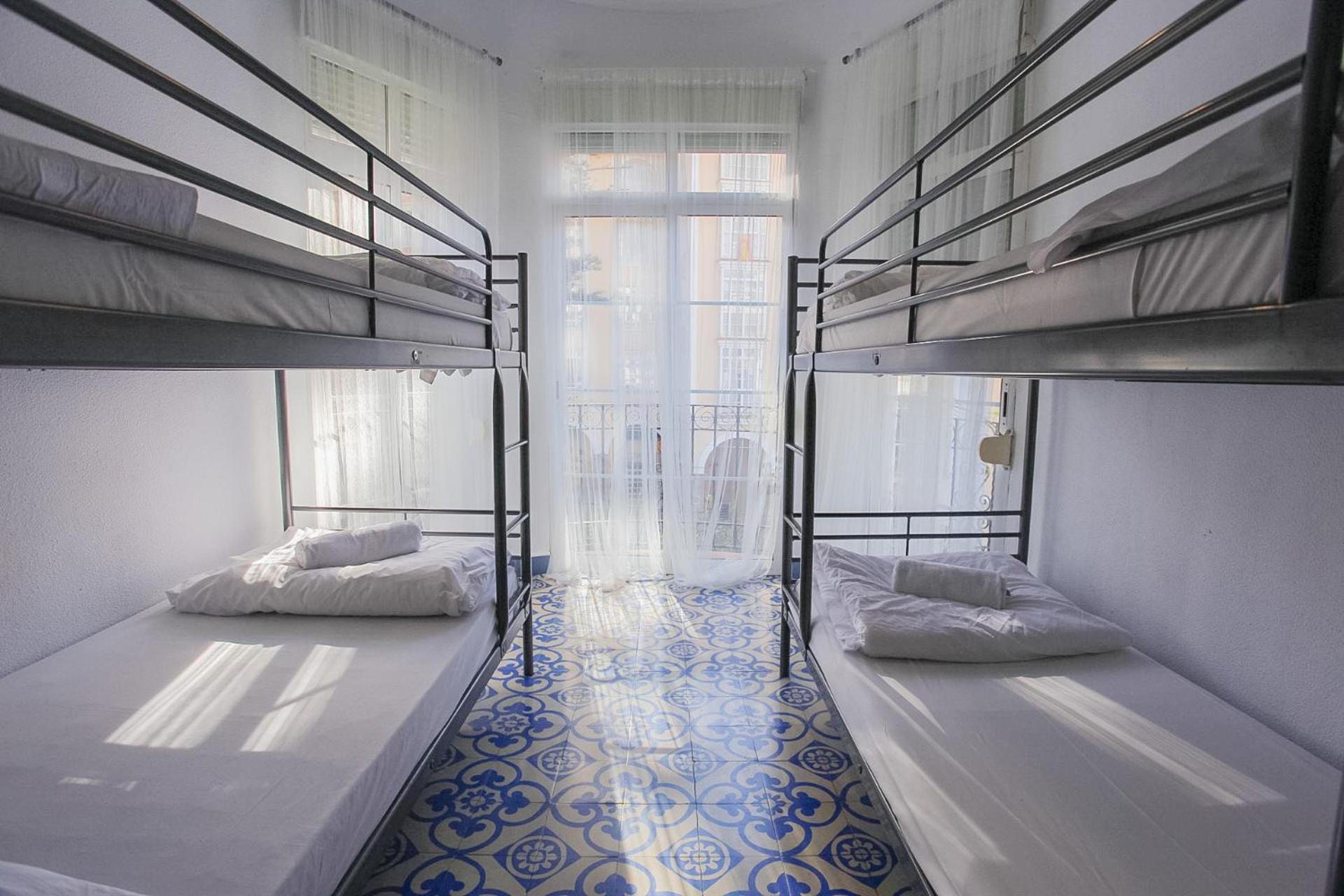 Bbtk Bed And Bike Hotel Malaga Exterior photo