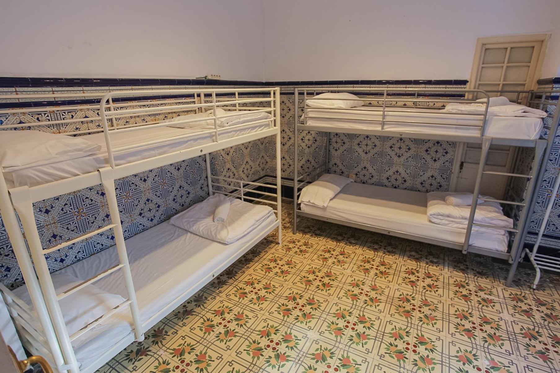 Bbtk Bed And Bike Hotel Malaga Exterior photo